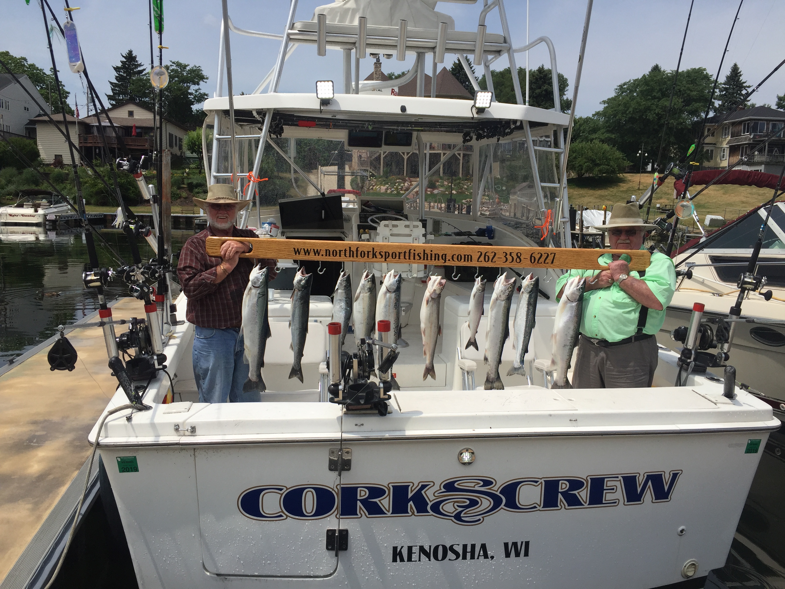 a-fun-day-sport-fishing-lake-michigan